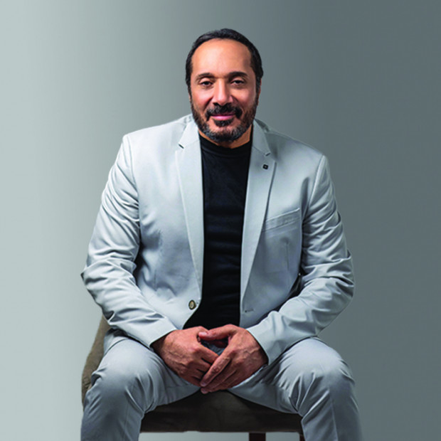 على الحجار